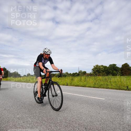 31.08.2025 - Elbe Triathlon Hamburg Michael Burmester http://msf.ph/oto/8668210 31.08.2025 11:06:35 Radfahren 1257, 1354 meine-sportfotos.de