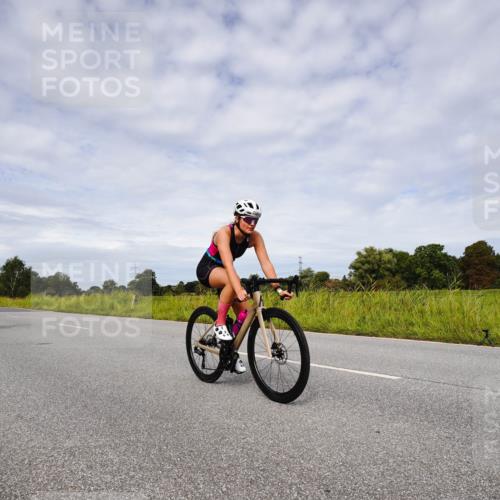 31.08.2025 - Elbe Triathlon Hamburg Michael Burmester http://msf.ph/oto/8668252 31.08.2025 11:07:43 Radfahren 1293, 1343, 1419, 1501, 1582, 1593 meine-sportfotos.de