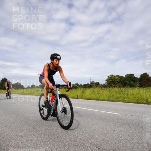 31.08.2025 - Elbe Triathlon Hamburg Michael Burmester http://msf.ph/oto/8668256 31.08.2025 11:07:48 Radfahren 1293, 1419, 1501, 1593 meine-sportfotos.de