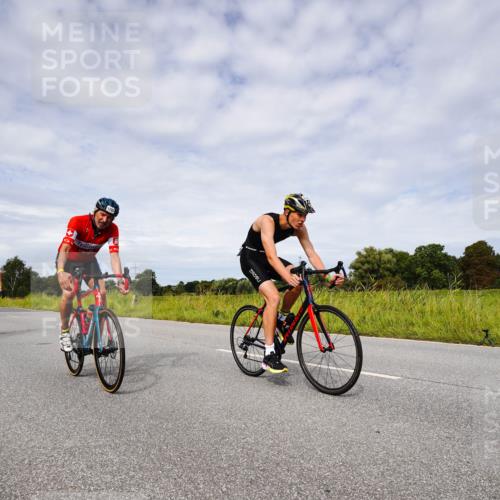 31.08.2025 - Elbe Triathlon Hamburg Michael Burmester http://msf.ph/oto/8668259 31.08.2025 11:07:49 Radfahren 1293, 1419, 1501, 1593 meine-sportfotos.de