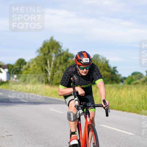 31.08.2025 - Elbe Triathlon Hamburg Michael Burmester http://msf.ph/oto/8668267 31.08.2025 09:46:24 Radfahren 280, 286, 419, 420, 421, 494, 635, 684, 707, 859, 909 meine-sportfotos.de