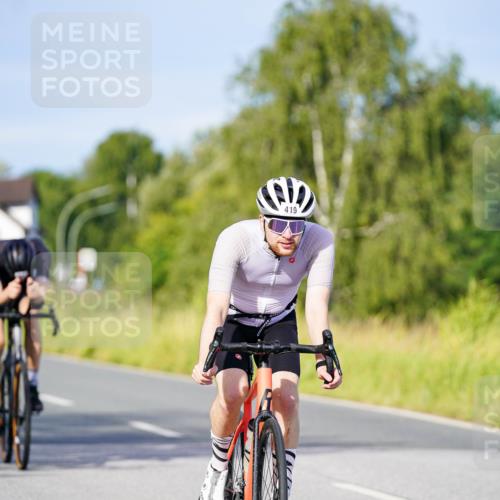 31.08.2025 - Elbe Triathlon Hamburg Michael Burmester http://msf.ph/oto/8668276 31.08.2025 09:46:27 Radfahren 286, 419, 421, 439, 494, 599, 684, 909 meine-sportfotos.de