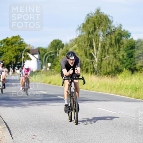 31.08.2025 - Elbe Triathlon Hamburg Michael Burmester http://msf.ph/oto/8668282 31.08.2025 09:46:28 Radfahren 419, 421, 439, 494, 599, 909 meine-sportfotos.de