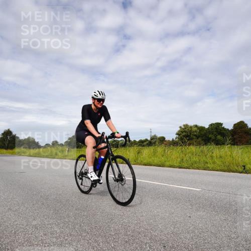 31.08.2025 - Elbe Triathlon Hamburg Michael Burmester http://msf.ph/oto/8668285 31.08.2025 11:08:47 Radfahren 1290, 1538, 1563 meine-sportfotos.de