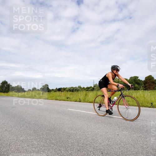 31.08.2025 - Elbe Triathlon Hamburg Michael Burmester http://msf.ph/oto/8668294 31.08.2025 11:08:57 Radfahren 1378, 1389, 1487, 1548 meine-sportfotos.de