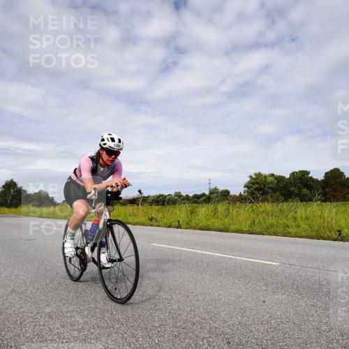 31.08.2025 - Elbe Triathlon Hamburg Michael Burmester http://msf.ph/oto/8668298 31.08.2025 11:09:03 Radfahren 1389, 1487, 1513, 1515 meine-sportfotos.de
