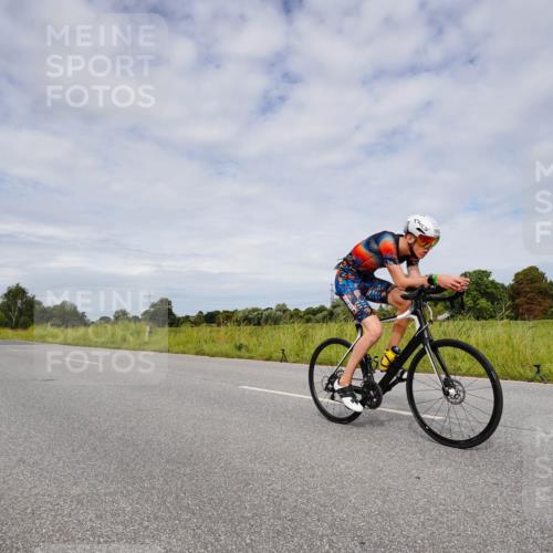 31.08.2025 - Elbe Triathlon Hamburg Michael Burmester http://msf.ph/oto/8668307 31.08.2025 11:09:21 Radfahren 1295, 1381, 1494, 1600 meine-sportfotos.de