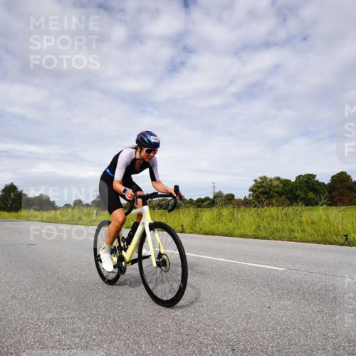 31.08.2025 - Elbe Triathlon Hamburg Michael Burmester http://msf.ph/oto/8668310 31.08.2025 11:09:26 Radfahren 1295, 1381, 1520 meine-sportfotos.de