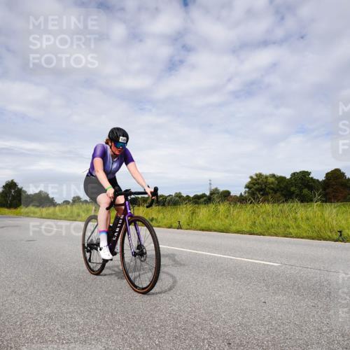 31.08.2025 - Elbe Triathlon Hamburg Michael Burmester http://msf.ph/oto/8668317 31.08.2025 11:09:37 Radfahren 1509, 1589 meine-sportfotos.de