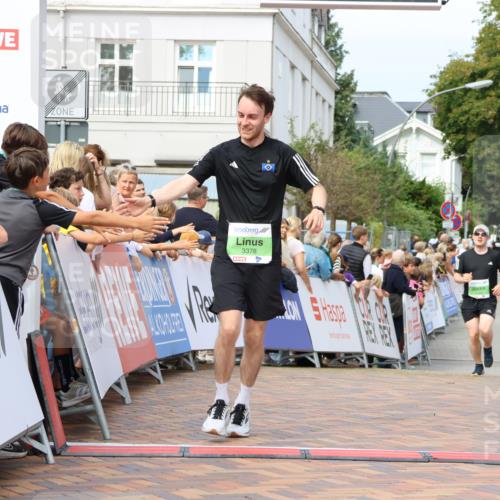 31.08.2025 - 21. Blankeneser Heldenlauf Strokosch-Dieckow http://msf.ph/oto/8668341 31.08.2025 10:56:33 Ziel 3378, 3399, 3394 meine-sportfotos.de