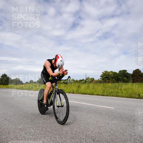 31.08.2025 - Elbe Triathlon Hamburg Michael Burmester http://msf.ph/oto/8668344 31.08.2025 11:10:25 Radfahren 1416, 1422, 1425, 1429, 1484, 1601 meine-sportfotos.de