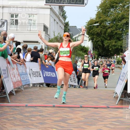 31.08.2025 - 21. Blankeneser Heldenlauf Strokosch-Dieckow http://msf.ph/oto/8668359 31.08.2025 11:14:44 Ziel 3707, 3445, 3093 meine-sportfotos.de