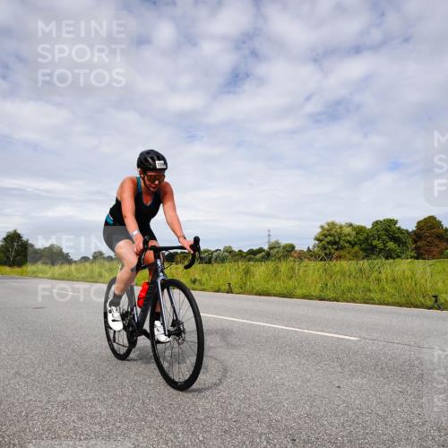 31.08.2025 - Elbe Triathlon Hamburg Michael Burmester http://msf.ph/oto/8668363 31.08.2025 11:10:39 Radfahren 1335, 1367, 1382, 1388, 1393, 1396 meine-sportfotos.de