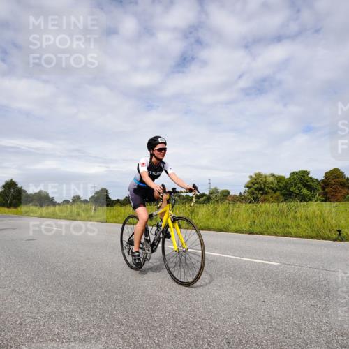 31.08.2025 - Elbe Triathlon Hamburg Michael Burmester http://msf.ph/oto/8668364 31.08.2025 11:10:41 Radfahren 988, 1335, 1367, 1382, 1393, 1396 meine-sportfotos.de