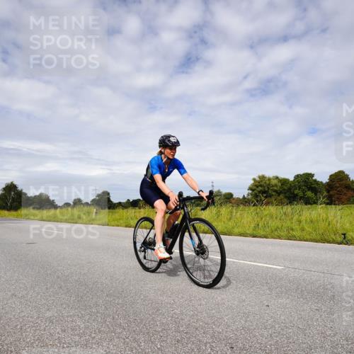 31.08.2025 - Elbe Triathlon Hamburg Michael Burmester http://msf.ph/oto/8668374 31.08.2025 11:10:50 Radfahren 988, 1365 meine-sportfotos.de