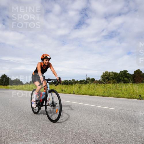 31.08.2025 - Elbe Triathlon Hamburg Michael Burmester http://msf.ph/oto/8668395 31.08.2025 11:11:29 Radfahren 1525, 1537 meine-sportfotos.de