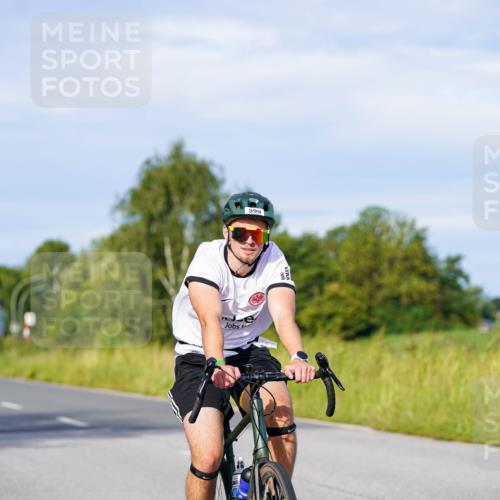 31.08.2025 - Elbe Triathlon Hamburg Michael Burmester http://msf.ph/oto/8668400 31.08.2025 09:46:57 Radfahren 384, 399, 458, 792 meine-sportfotos.de
