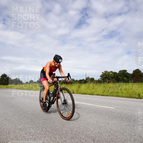 31.08.2025 - Elbe Triathlon Hamburg Michael Burmester http://msf.ph/oto/8668403 31.08.2025 11:11:39 Radfahren 1435, 1454 meine-sportfotos.de