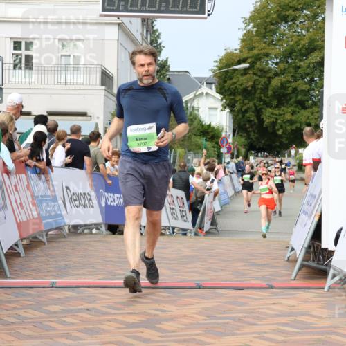 31.08.2025 - 21. Blankeneser Heldenlauf Strokosch-Dieckow http://msf.ph/oto/8668412 31.08.2025 11:14:40 Ziel 3707, 3470, 3093 meine-sportfotos.de