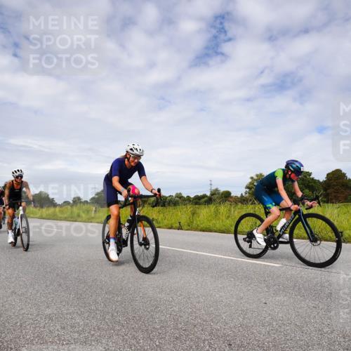 31.08.2025 - Elbe Triathlon Hamburg Michael Burmester http://msf.ph/oto/8668419 31.08.2025 11:12:26 Radfahren 1374, 1390, 1395, 1404, 1442, 1462, 1615 meine-sportfotos.de