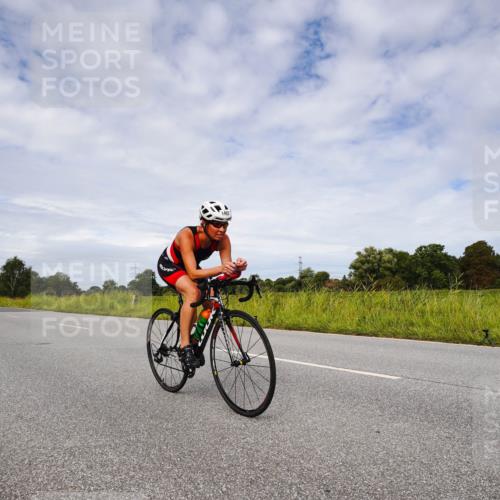 31.08.2025 - Elbe Triathlon Hamburg Michael Burmester http://msf.ph/oto/8668429 31.08.2025 11:12:29 Radfahren 1374, 1390, 1395, 1404, 1430, 1442, 1462, 1614, 1615 meine-sportfotos.de