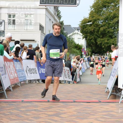 31.08.2025 - 21. Blankeneser Heldenlauf Strokosch-Dieckow http://msf.ph/oto/8668436 31.08.2025 11:14:40 Ziel 3707, 3470, 3093 meine-sportfotos.de