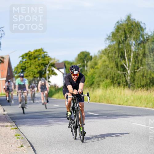 31.08.2025 - Elbe Triathlon Hamburg Michael Burmester http://msf.ph/oto/8668438 31.08.2025 09:47:13 Radfahren 400, 531, 533, 655, 723, 731, 749, 760, 777, 915 meine-sportfotos.de