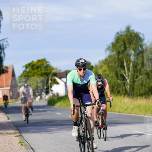31.08.2025 - Elbe Triathlon Hamburg Michael Burmester http://msf.ph/oto/8668443 31.08.2025 09:47:15 Radfahren 400, 531, 533, 655, 723, 749, 915 meine-sportfotos.de