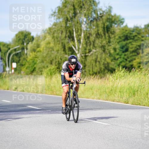31.08.2025 - Elbe Triathlon Hamburg Michael Burmester http://msf.ph/oto/8668446 31.08.2025 09:47:17 Radfahren 400, 516, 533, 545, 723, 749, 915 meine-sportfotos.de