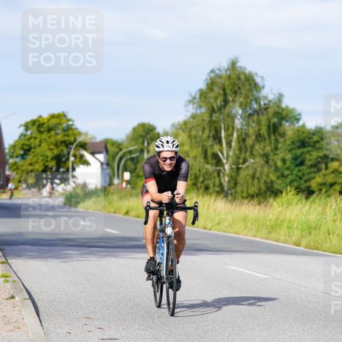 31.08.2025 - Elbe Triathlon Hamburg Michael Burmester http://msf.ph/oto/8668474 31.08.2025 09:47:24 Radfahren 516, 545, 636 meine-sportfotos.de