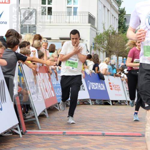 31.08.2025 - 21. Blankeneser Heldenlauf Strokosch-Dieckow http://msf.ph/oto/8668490 31.08.2025 10:56:18 Ziel 3609, 3083, 3121 meine-sportfotos.de