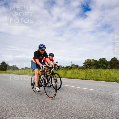 31.08.2025 - Elbe Triathlon Hamburg Michael Burmester http://msf.ph/oto/8668501 31.08.2025 11:14:47 Radfahren 1363, 1407, 1474, 1475, 1594, 1604 meine-sportfotos.de