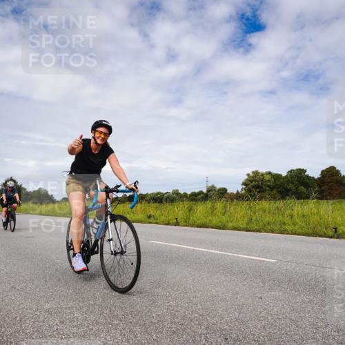 31.08.2025 - Elbe Triathlon Hamburg Michael Burmester http://msf.ph/oto/8668504 31.08.2025 11:14:51 Radfahren 1345, 1363, 1407, 1475, 1594 meine-sportfotos.de
