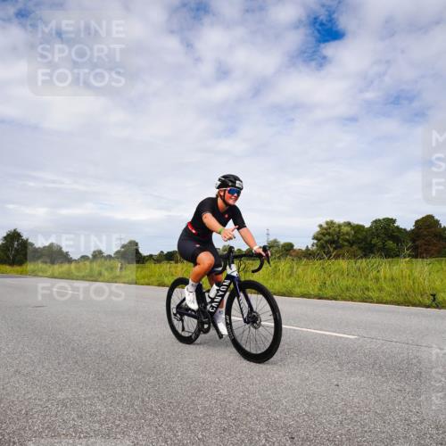 31.08.2025 - Elbe Triathlon Hamburg Michael Burmester http://msf.ph/oto/8668510 31.08.2025 11:14:55 Radfahren 1345, 1475, 1594 meine-sportfotos.de