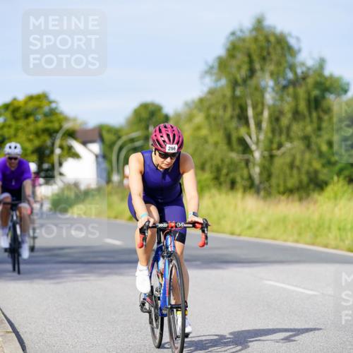 31.08.2025 - Elbe Triathlon Hamburg Michael Burmester http://msf.ph/oto/8668527 31.08.2025 09:47:49 Radfahren 256, 374, 413, 495, 674 meine-sportfotos.de