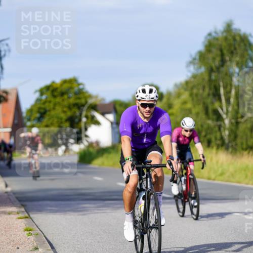 31.08.2025 - Elbe Triathlon Hamburg Michael Burmester http://msf.ph/oto/8668533 31.08.2025 09:47:50 Radfahren 256, 374, 413, 495, 674 meine-sportfotos.de