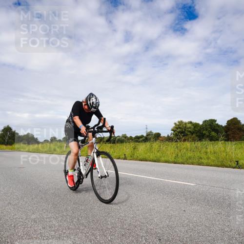 31.08.2025 - Elbe Triathlon Hamburg Michael Burmester http://msf.ph/oto/8668534 31.08.2025 11:15:46 Radfahren 1414, 1420, 1506 meine-sportfotos.de