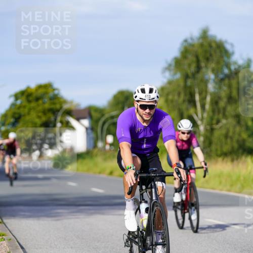 31.08.2025 - Elbe Triathlon Hamburg Michael Burmester http://msf.ph/oto/8668535 31.08.2025 09:47:51 Radfahren 256, 374, 413, 495 meine-sportfotos.de
