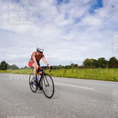 31.08.2025 - Elbe Triathlon Hamburg Michael Burmester http://msf.ph/oto/8668564 31.08.2025 11:17:03 Radfahren 1441, 1588 meine-sportfotos.de