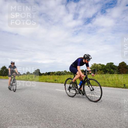 31.08.2025 - Elbe Triathlon Hamburg Michael Burmester http://msf.ph/oto/8668578 31.08.2025 11:17:54 Radfahren 1351, 1417, 1584 meine-sportfotos.de