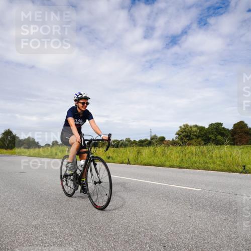 31.08.2025 - Elbe Triathlon Hamburg Michael Burmester http://msf.ph/oto/8668581 31.08.2025 11:17:54 Radfahren 1351, 1417, 1584 meine-sportfotos.de