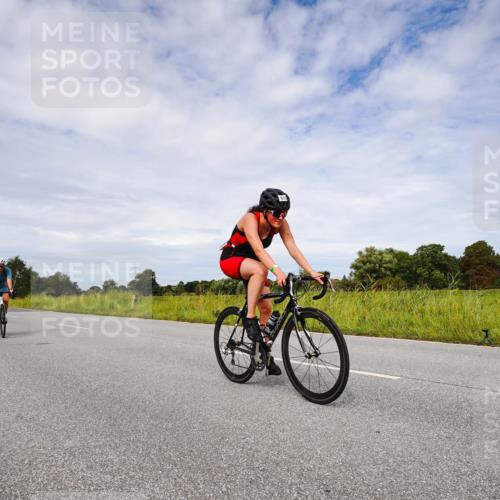 31.08.2025 - Elbe Triathlon Hamburg Michael Burmester http://msf.ph/oto/8668596 31.08.2025 11:18:22 Radfahren 1399, 1426, 1512, 1519 meine-sportfotos.de