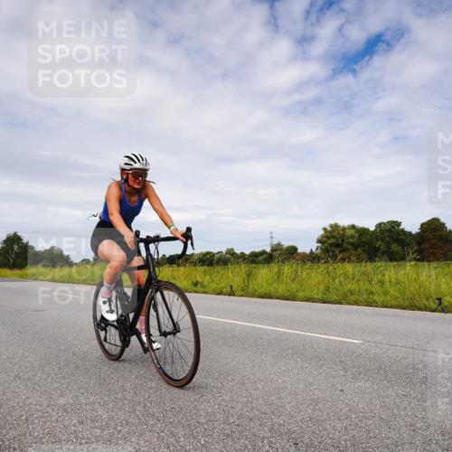 31.08.2025 - Elbe Triathlon Hamburg Michael Burmester http://msf.ph/oto/8668639 31.08.2025 11:20:08 Radfahren 1348, 1453, 1572 meine-sportfotos.de