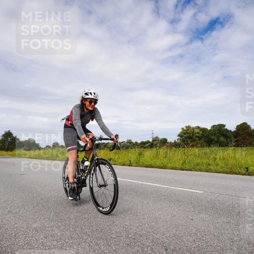 31.08.2025 - Elbe Triathlon Hamburg Michael Burmester http://msf.ph/oto/8668652 31.08.2025 11:20:28 Radfahren 1455, 1553 meine-sportfotos.de