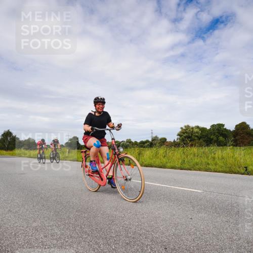 31.08.2025 - Elbe Triathlon Hamburg Michael Burmester http://msf.ph/oto/8668658 31.08.2025 11:20:46 Radfahren 1349, 1507, 1523 meine-sportfotos.de