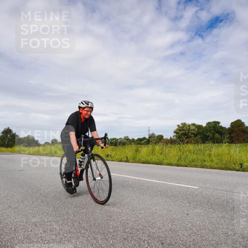31.08.2025 - Elbe Triathlon Hamburg Michael Burmester http://msf.ph/oto/8668671 31.08.2025 11:21:08 Radfahren 1464, 1552 meine-sportfotos.de