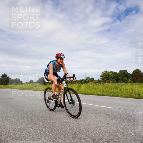 31.08.2025 - Elbe Triathlon Hamburg Michael Burmester http://msf.ph/oto/8668684 31.08.2025 11:21:50 Radfahren 1549 meine-sportfotos.de