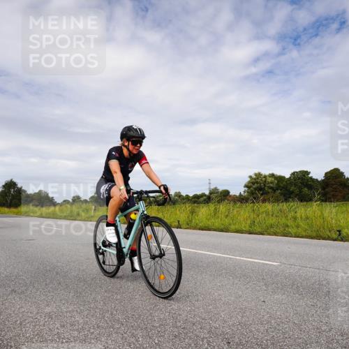 31.08.2025 - Elbe Triathlon Hamburg Michael Burmester http://msf.ph/oto/8668701 31.08.2025 11:22:15 Radfahren 1510, 1521, 1527, 1529, 1532, 1581, 1595 meine-sportfotos.de