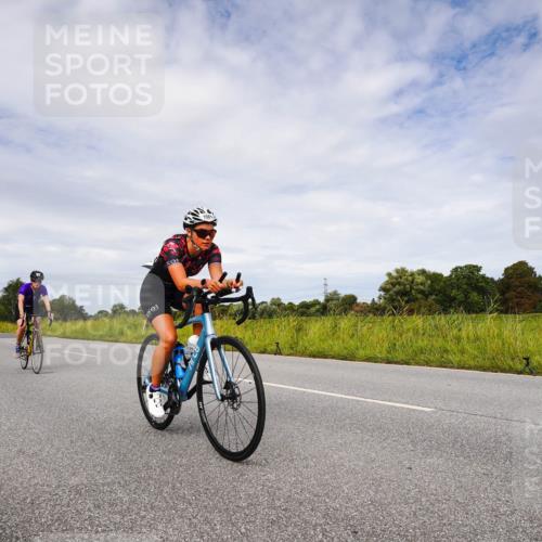 31.08.2025 - Elbe Triathlon Hamburg Michael Burmester http://msf.ph/oto/8668703 31.08.2025 11:22:16 Radfahren 1510, 1521, 1527, 1529, 1532, 1581, 1595 meine-sportfotos.de