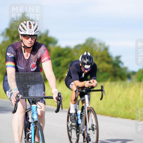31.08.2025 - Elbe Triathlon Hamburg Michael Burmester http://msf.ph/oto/8668704 31.08.2025 09:48:45 Radfahren 322, 407, 515, 656, 739, 742, 931 meine-sportfotos.de